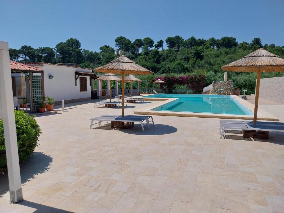 Hotel Parco Carabella Vieste Bagian luar foto